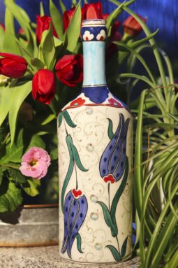 Asawa - Unique hand painted lead free ceramic bottle. Perfect to decoration or applied art.